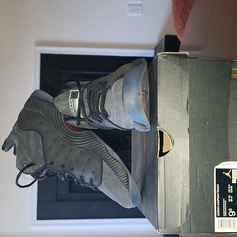 Jordan Jumpman Team II